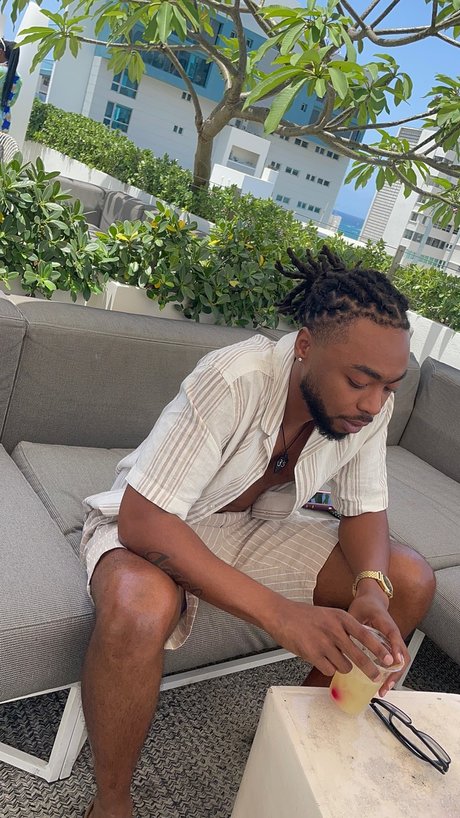 Tall Black LaidBack top star gallery