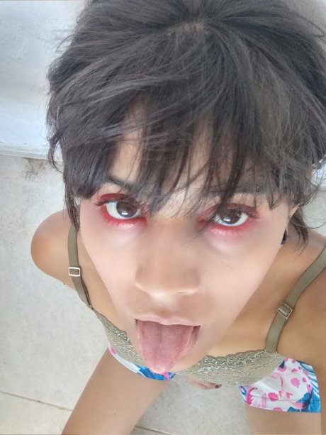 Chriistyeee exclusive star archive