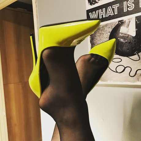 light onlyfans hot pic