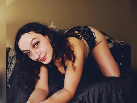 Lovely Luna_ model porn photo