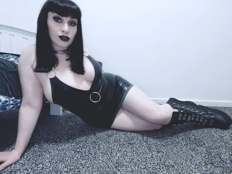 MadameBeef perfect actress pictures