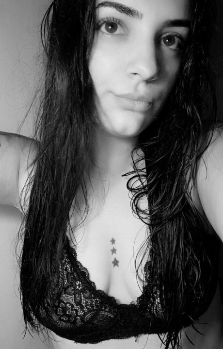 Luc a Victoria sexy pornstar galleries