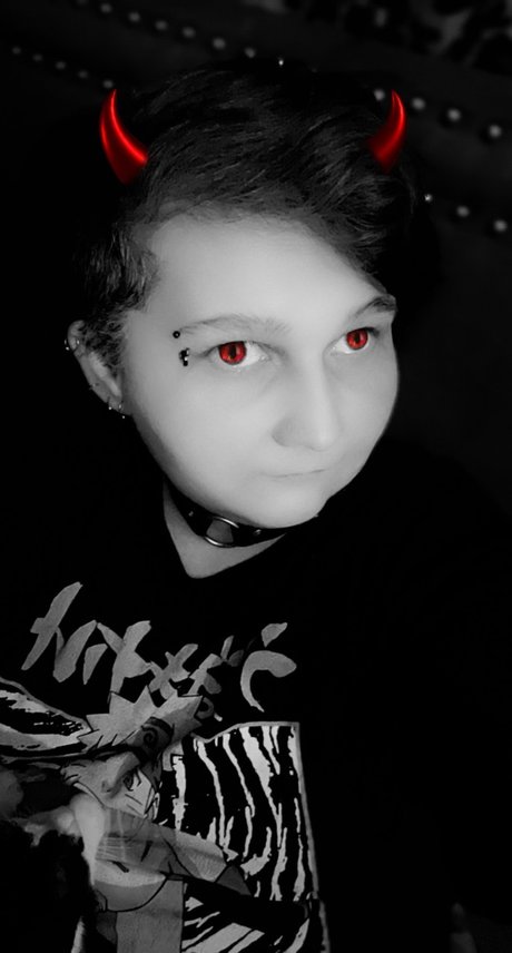 Lunar Brat xxx actress archive