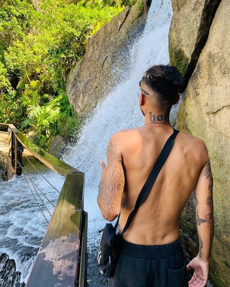 Lucianoso95 pornstar art images