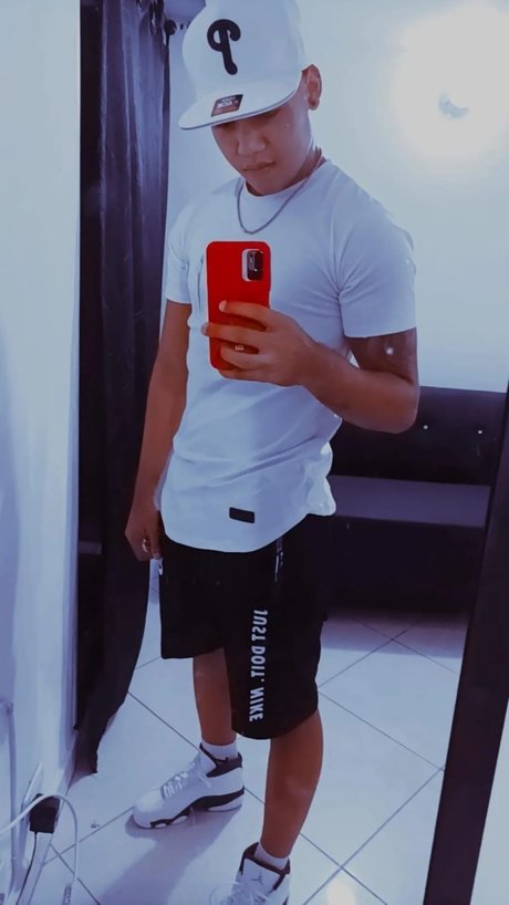 Luyel Gonzalez model images