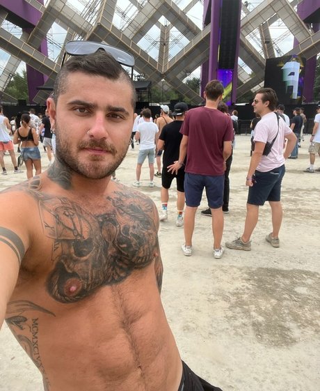 Lucas Deen pornographic model photo