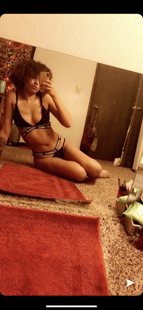 Marlie star hot pictures