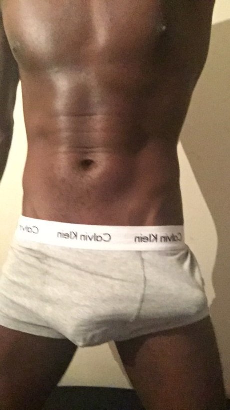 Manacondauk model exclusive image