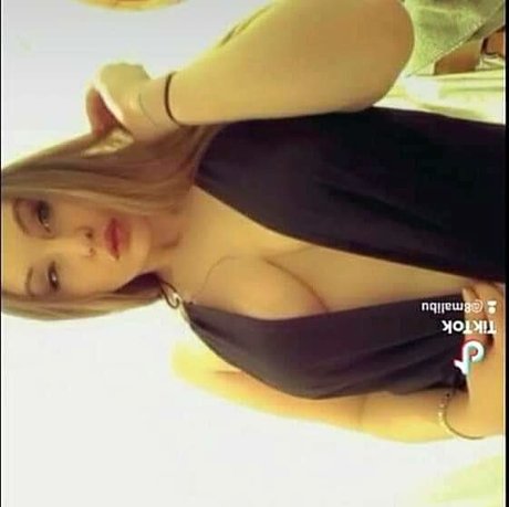 Malibu pretty star pic