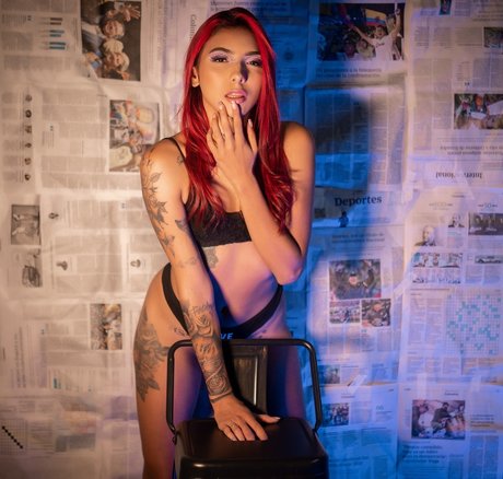 Melany Harperr_ hot actress pics