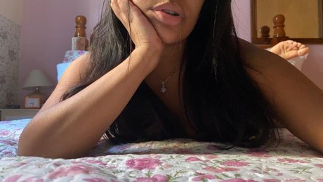 Maziken free pornstar image