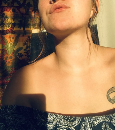 Your Mistress Nadia porn actress galleries