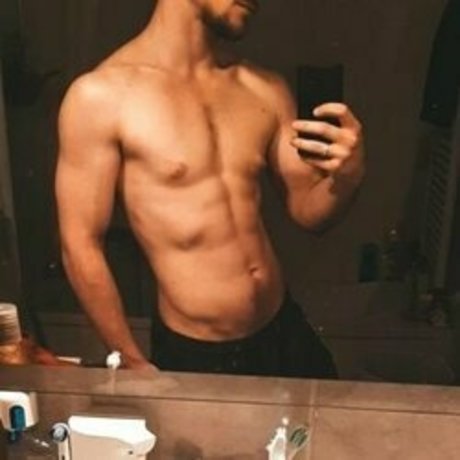 max butt8 star hot images