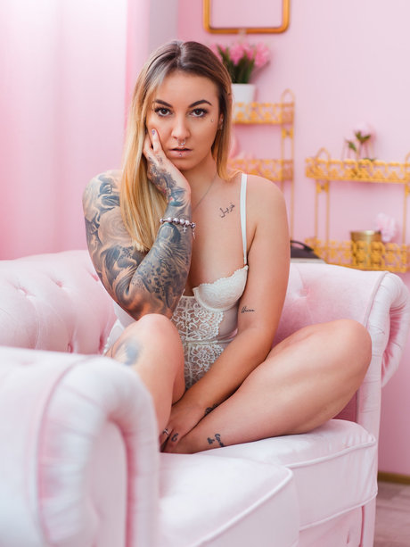 Mavina model hot pics