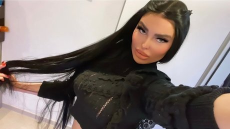 Matison Daniela_ nice actress img