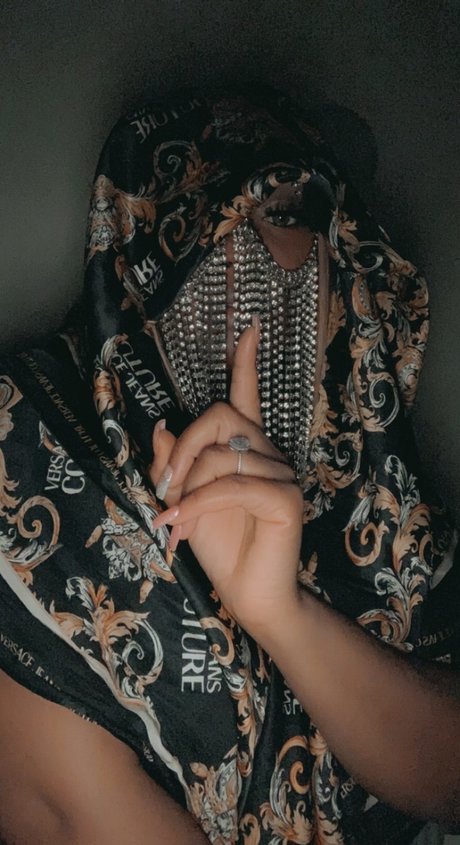 Masked 1 pornstar adult pics