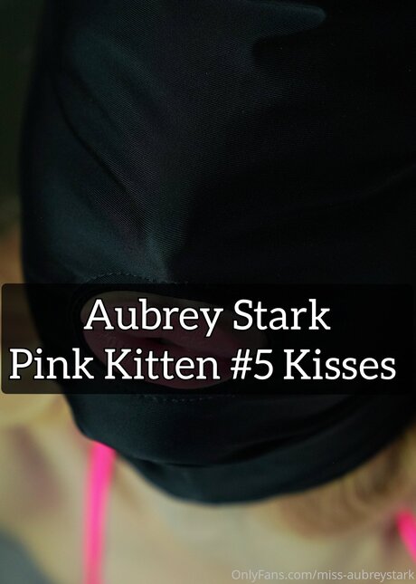 Aubrey Stark nudes model img