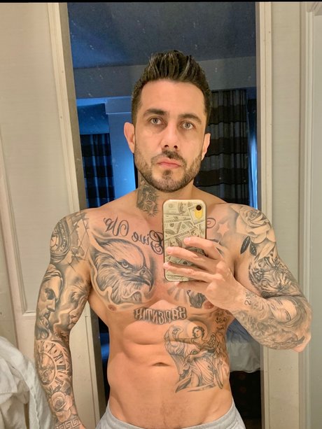 Mikeloverfit high quality pornstar gallery