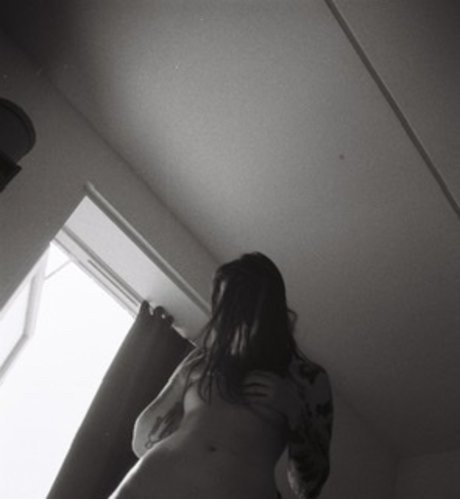 Mifty free pornstar image