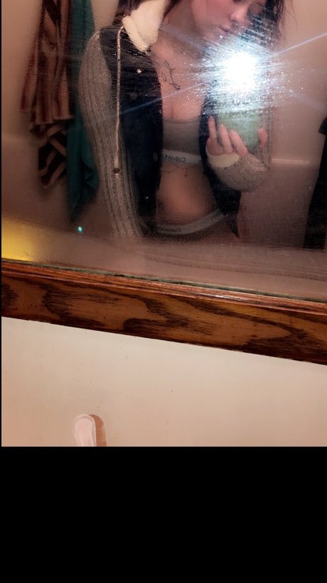 Melzie star nudes picture