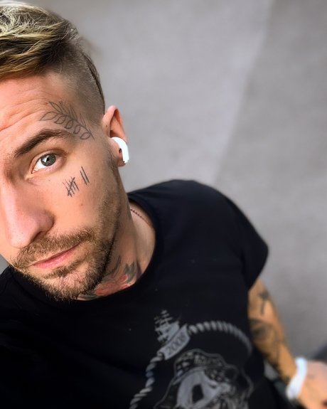 Michael Schmid top 2 3_ star photo