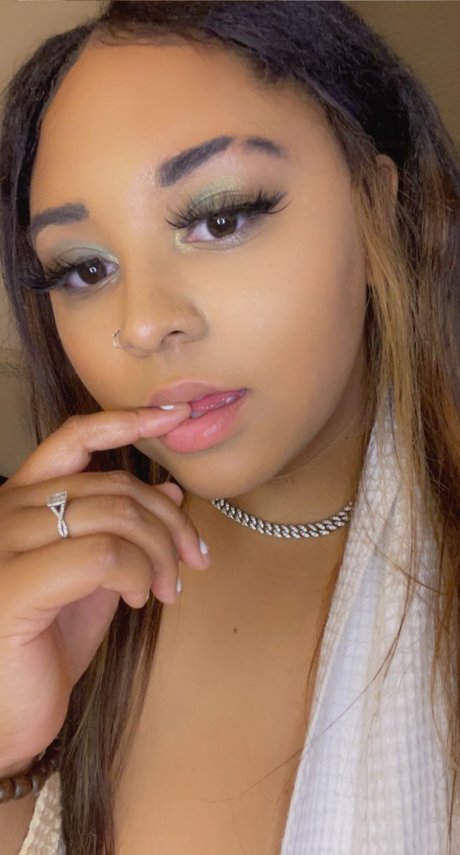 So sweet perfect model image