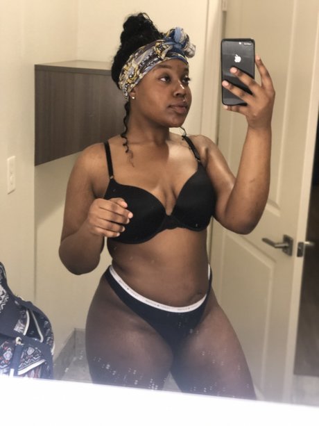 Meyah Batiste star exclusive pic