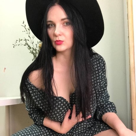 Your Friend s Mom Dana pornstar erotic images