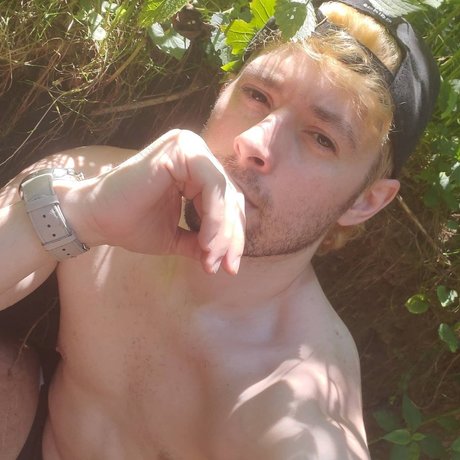 MMAndrew art actress picture