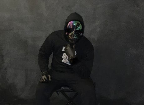 Mr Quid Pro Quo exclusive actress picture