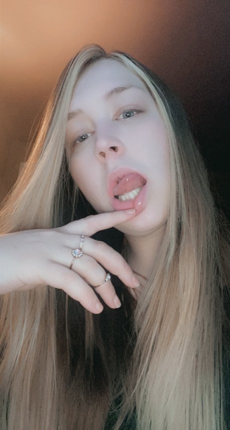 Miss Olivia star sexy pictures