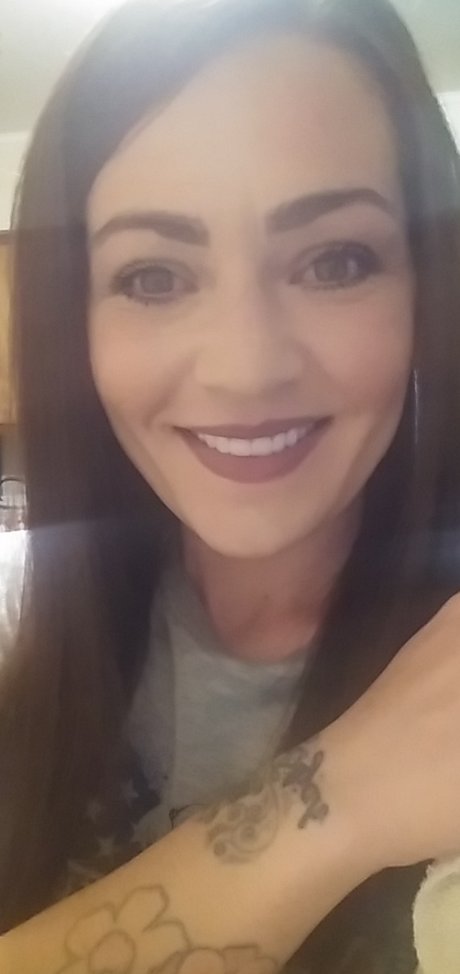 Amberb LBC2TN beautiful model pics