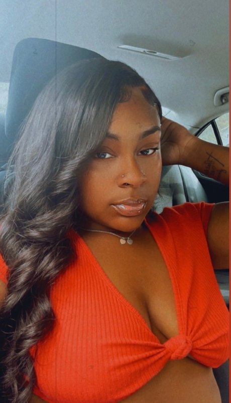 Nalani Dior naked pornstar photos