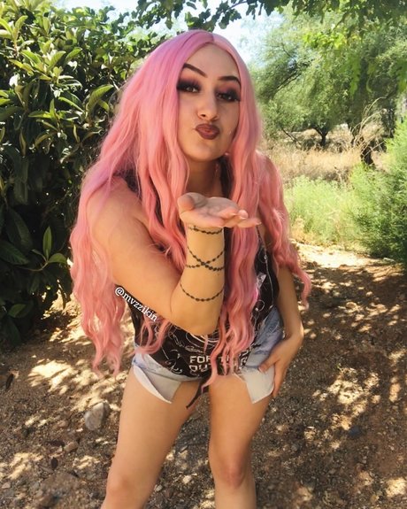 M V Z E star exclusive gallery