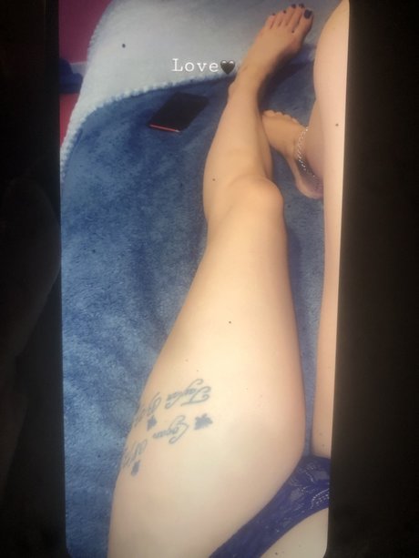 Playboyxox nude star img