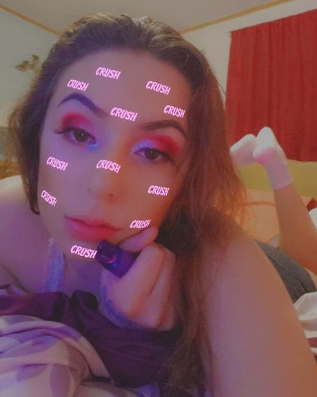 Mollyy Bandzz_ naked star pic