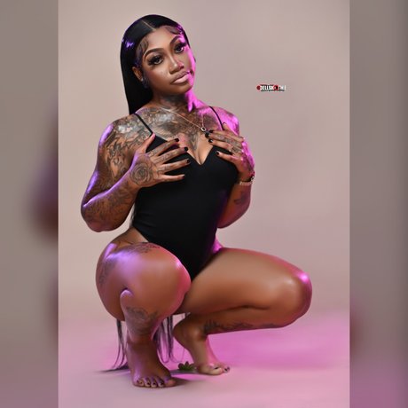 HER SHE_ model hd pictures