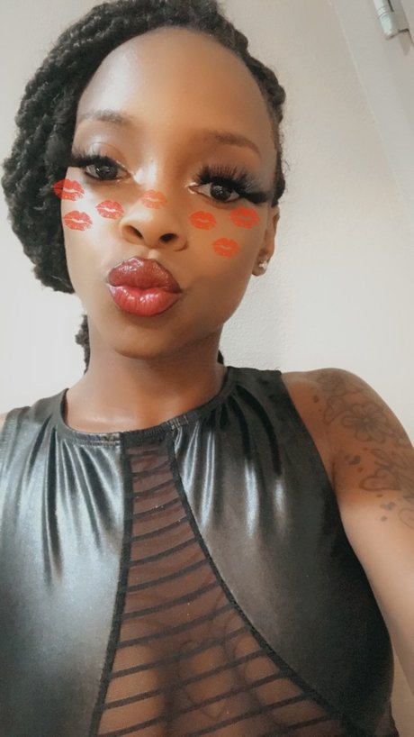 _Khiakandyy_ pornstar beautiful pictures