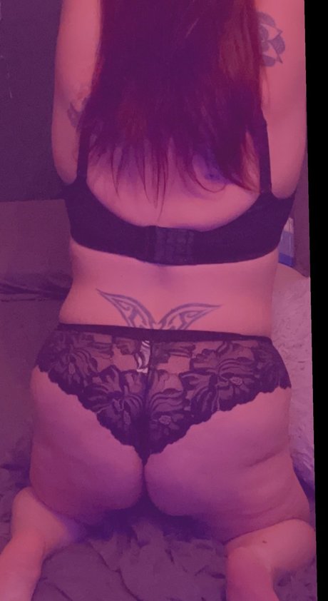 JB Cross pornstar pretty picture