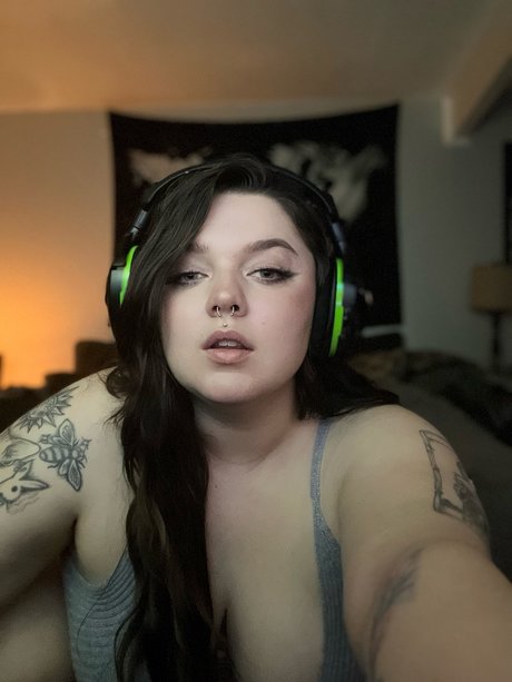 Ms Medusa_ star sexy pics