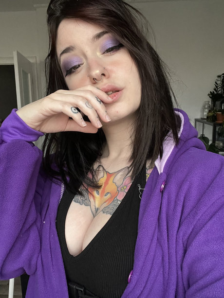 Kuri_ exclusive pornstar pictures