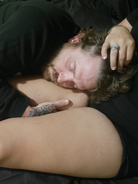 Mrs Lucy Mae model nude images