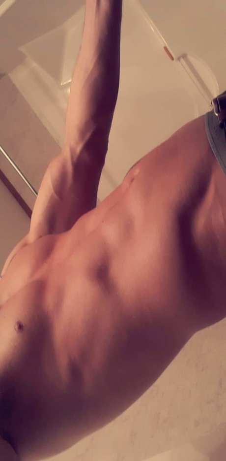 Aaron B nudes actress img