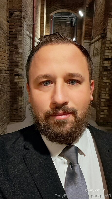 Porkpie art model pics