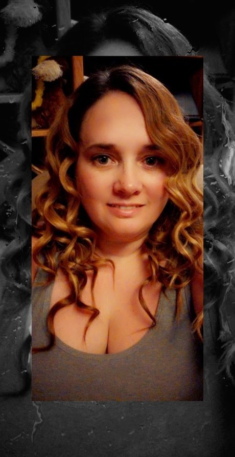 Motorcyclebabe star exclusive pic