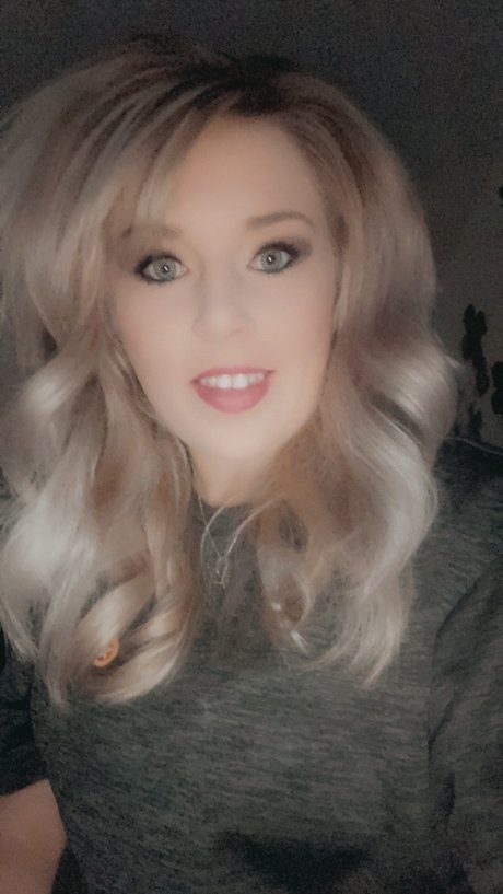 Morgan Burris star erotic archive