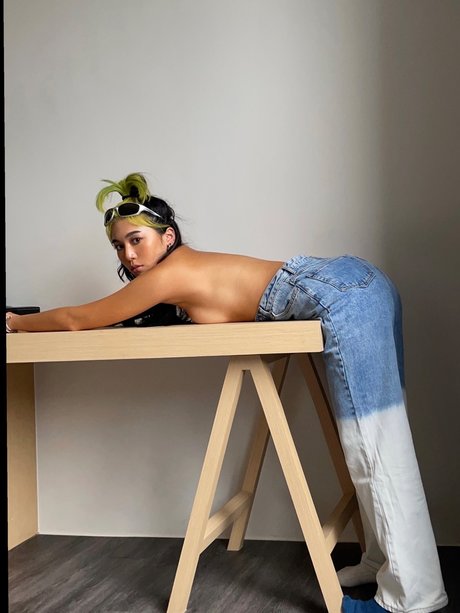 NiLovesNiALot model nudes images