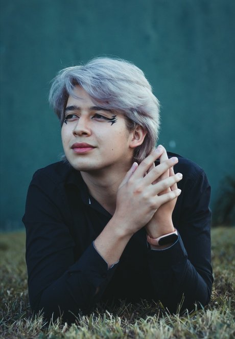 Neils God model sex gallery