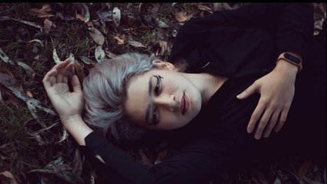 Neils God hot model photo