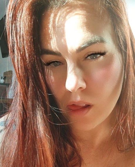 Natty HotWife Naughty Mom_ erotic pornstar photo